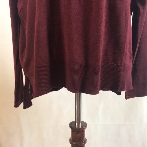 NWOT H&M Sweater with Scoop Neck and Hi-Lo hem with side slits - Picture 3 of 8